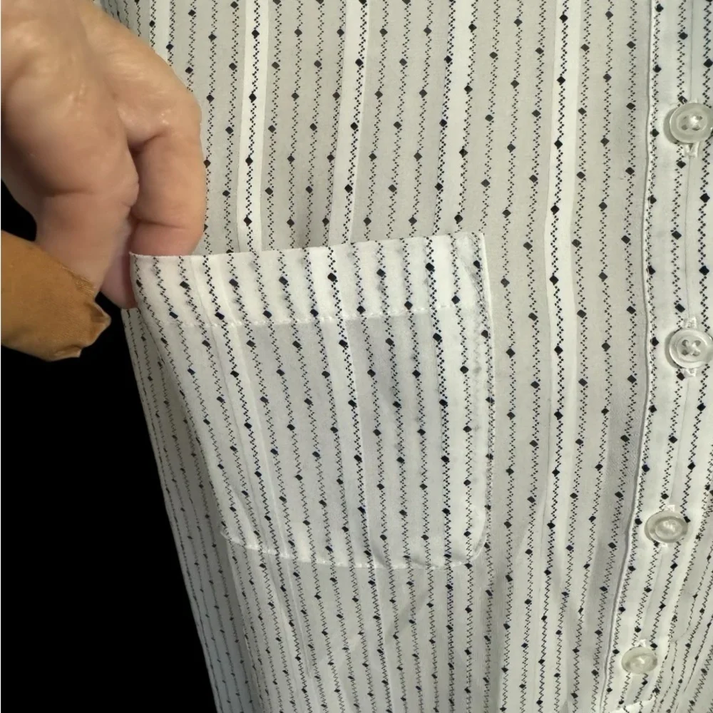 ❤️ANN TAYLOR PRISTINE PERFECT for OFFICE/CAREER BLOUSE SMALL #V - Picture 3 of 7